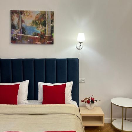 Siesta Apartment On Stefanyka Lviv Eksteriør billede